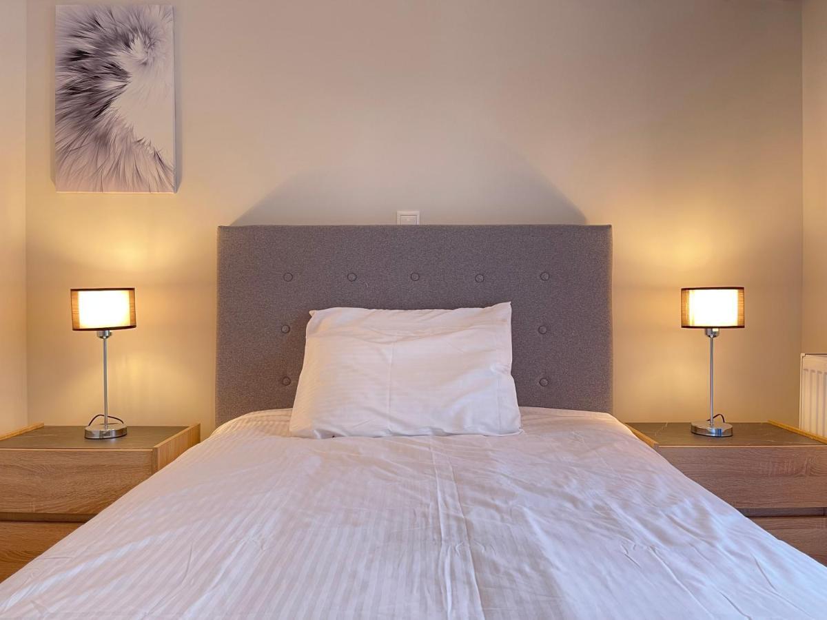 Modern Apartments Near Marina Flisvos أثينا المظهر الخارجي الصورة